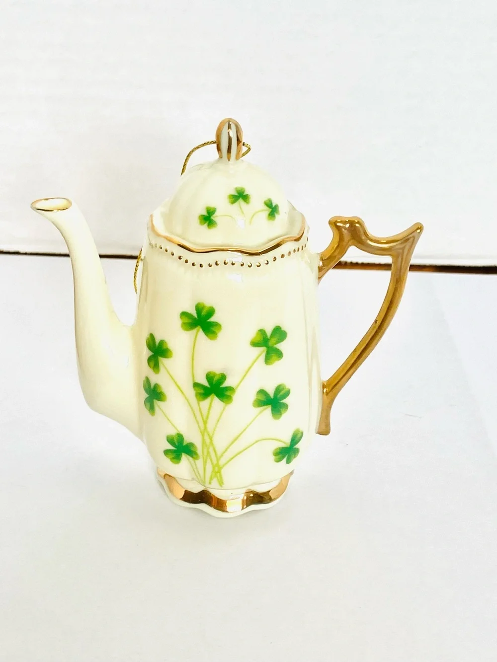 Shamrock Ceramic Teapot Christmas Ornament Unbranded 4.5in